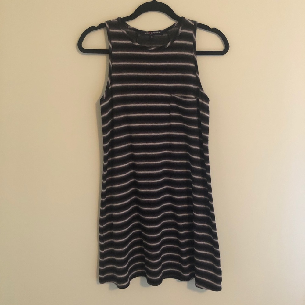 ✨One Clothing Striped Shift Dress